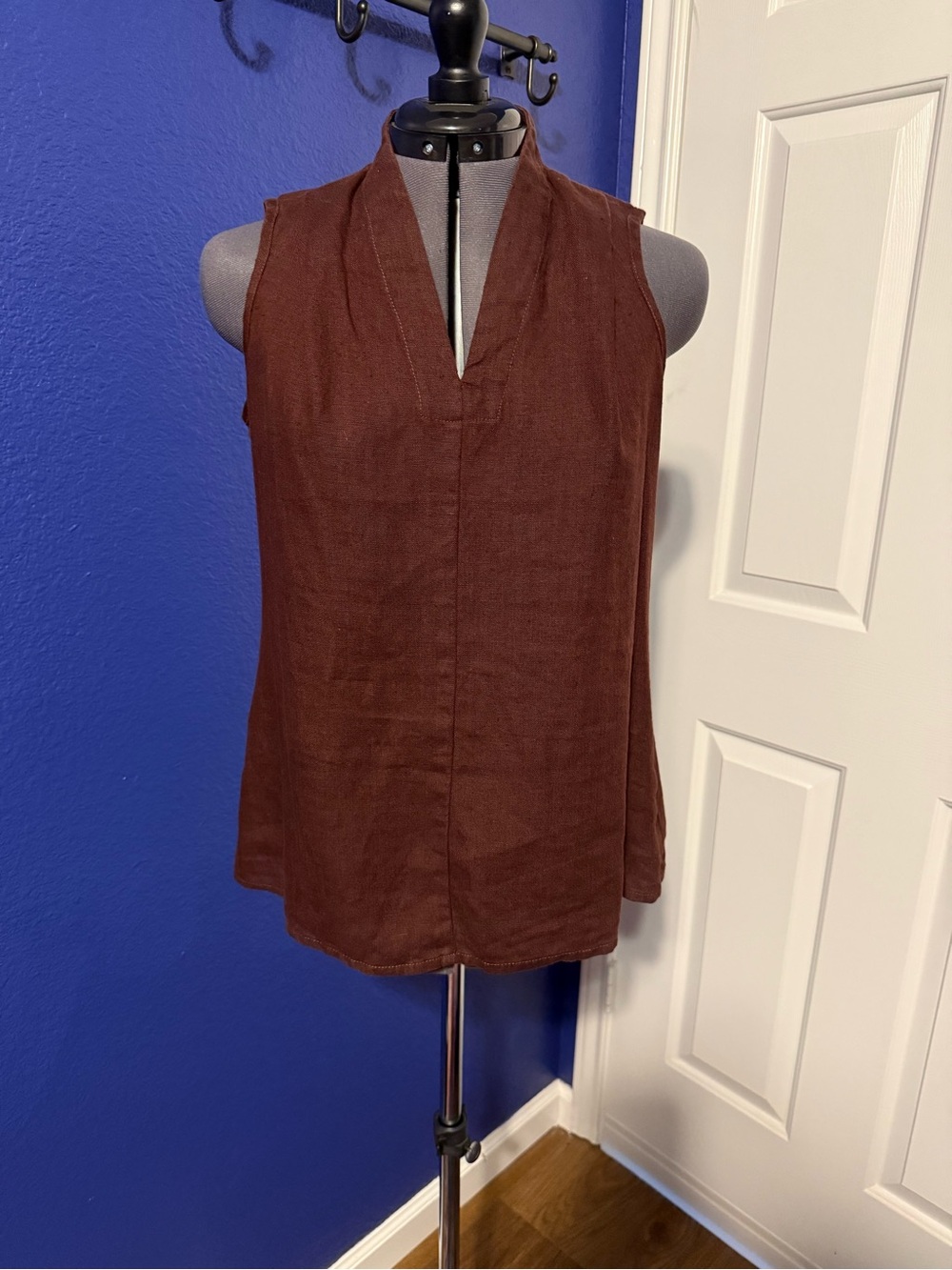 Flax Sleeveless V-Neck Linen Camisole in Prune